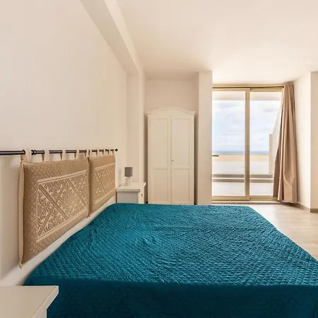 Apartamento With Air Conditioning In